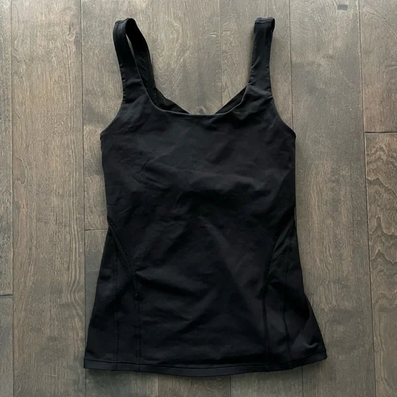 Lululemon Rise and Flow Tank - Picture 8 of 11